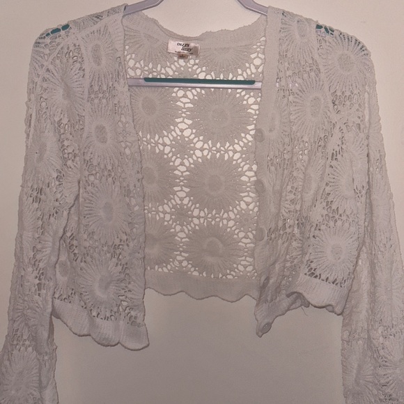 Dizzy Lizzy white floral cropped cardigan - Picture 2 of 4